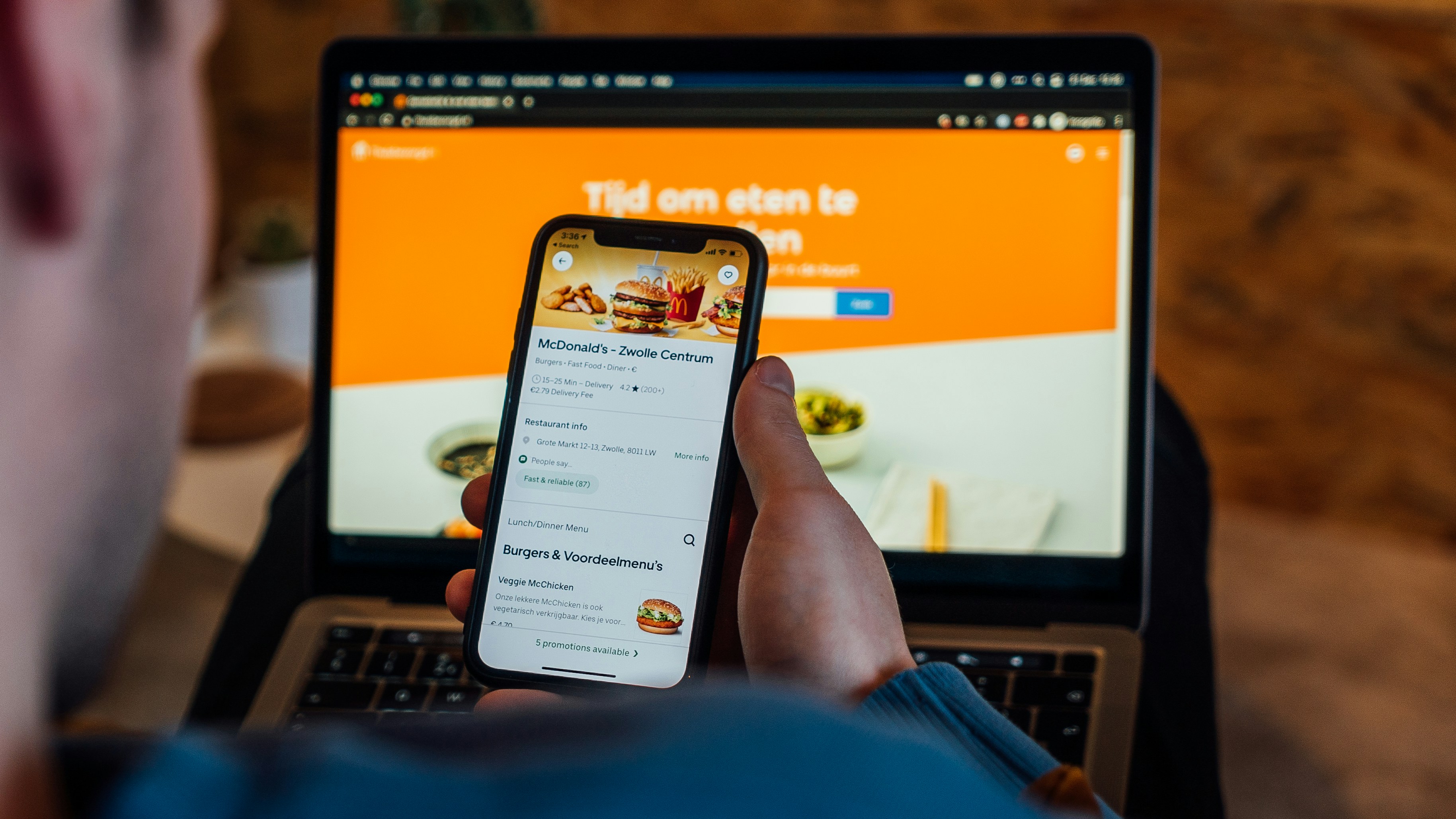 Food Delivery Service – Real-Time Ordering &amp; Delivery Platform